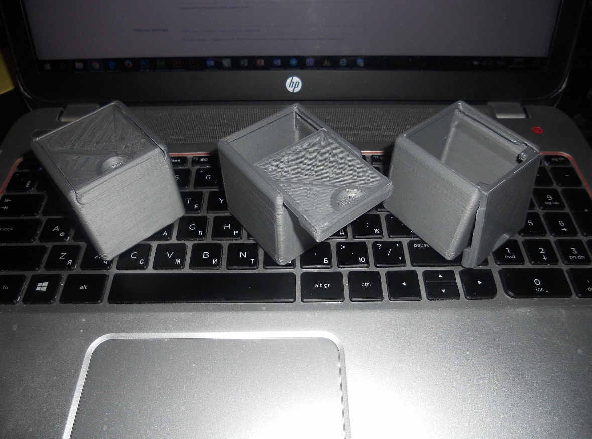 Küçük eşyalar için kutu (Plastik Aparattır!!!)