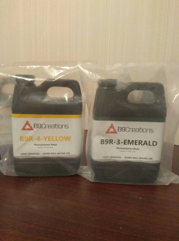 Продам ювелирные полимеры: B9 Yellow и B9 Emerald Продам ювелирные полимеры: B9 Yellow и B9 Emerald