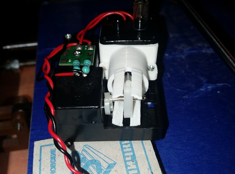 Tank modelinden duman makinesi için yedek parçalar 1:16 (Plastik Aparattır!!!)