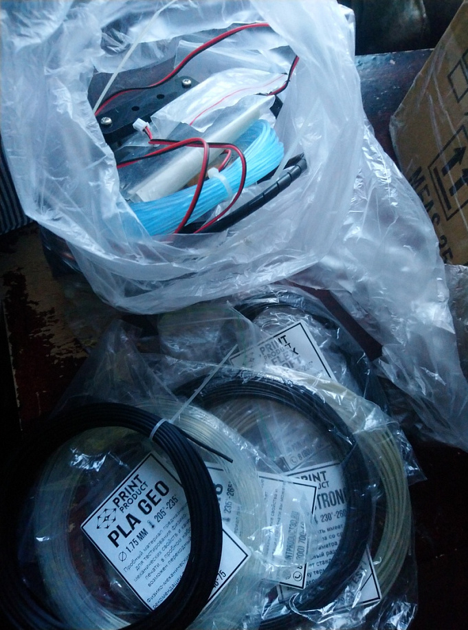 Продам принтер Tronxy X1