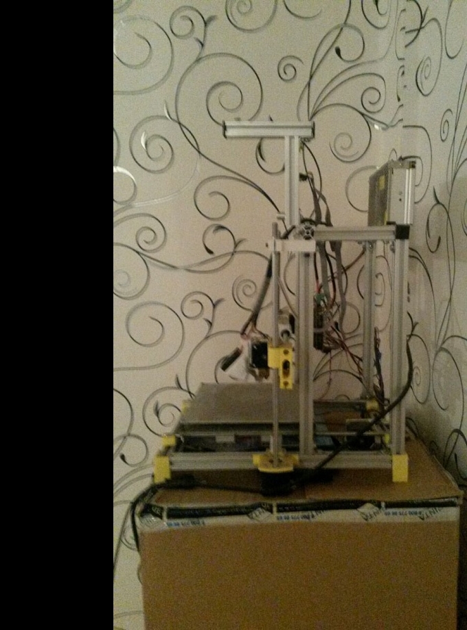 Продам Второго паренька из той же серии.