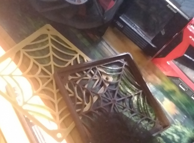 Filtreli fan ızgarası 120 x 120 mm! (Plastik Aparattır!!!)