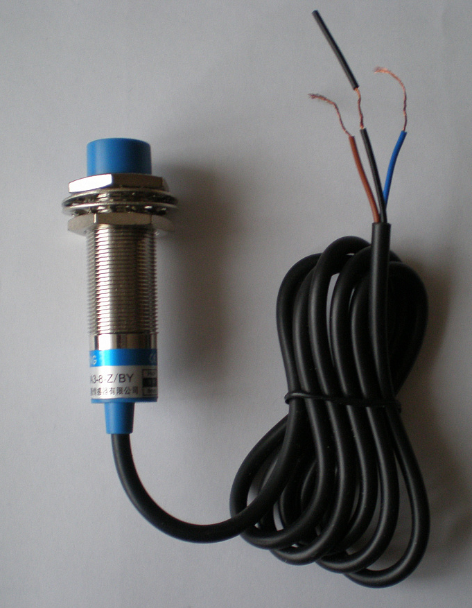 Продаю индуктивный датчик автоуровня