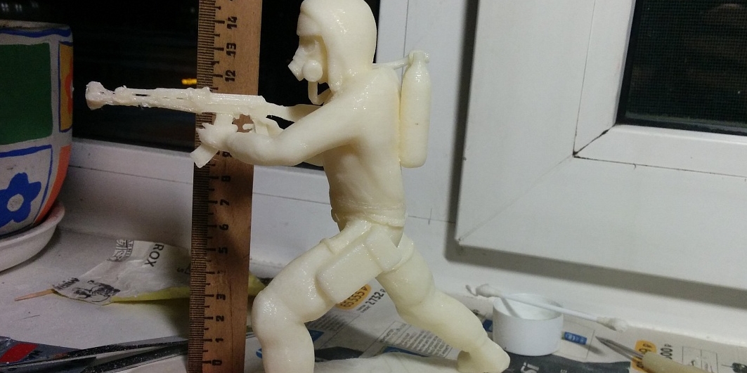 Покраска напечатанного сталкера по образцу