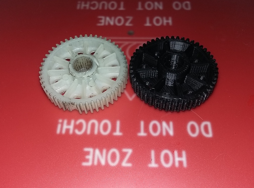 TORNADO AC 580 kompresör dişlisi (Plastik Aparattır!!!)