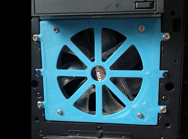 120 mm fanlı 5,25 kapak [Zalman Z9 Plus] (Plastik Aparattır!!!)