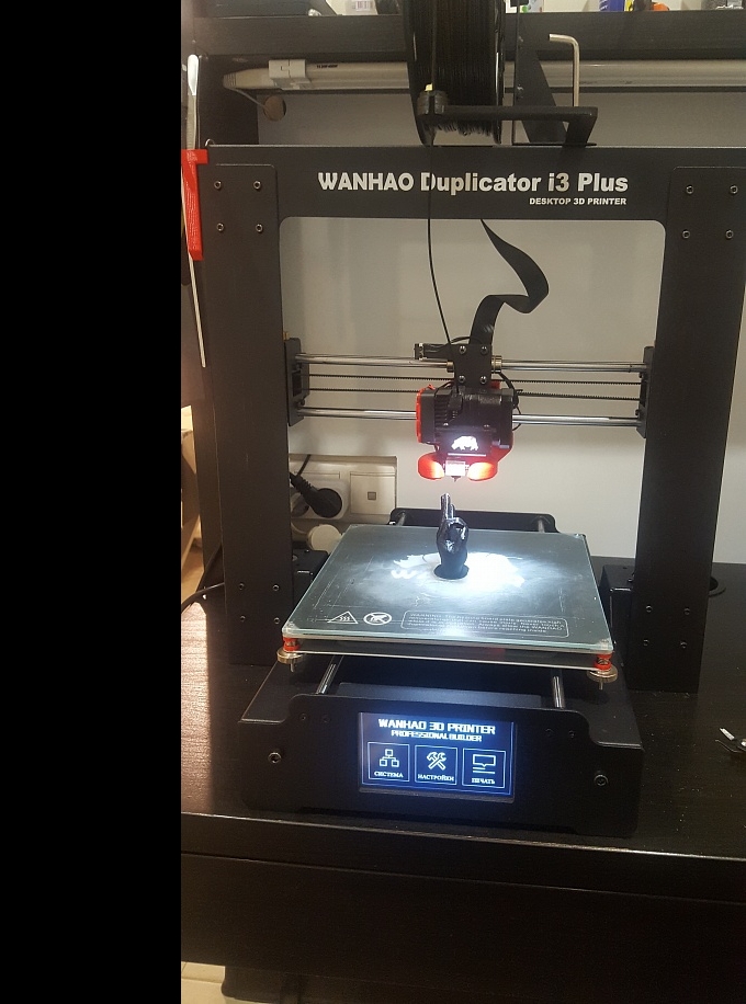 Продам Wanhao Duplicator i3 Plus