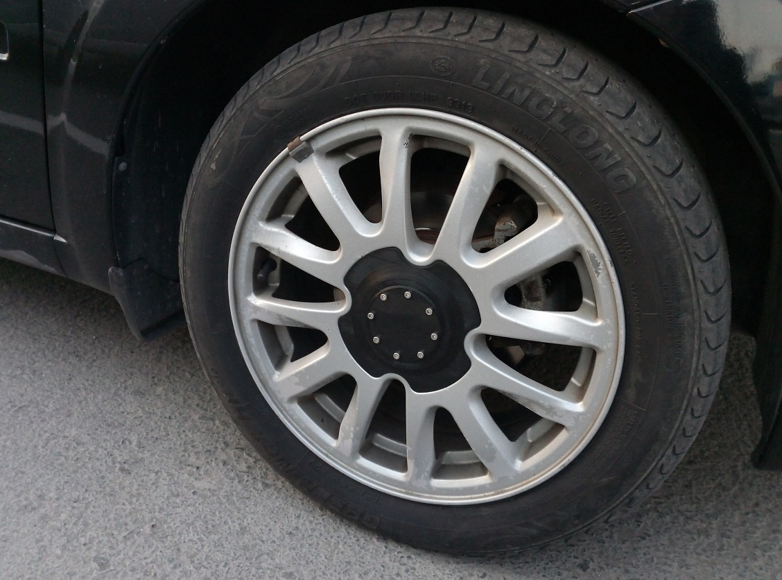 Standart alaşım jant Lada Granta'nın (Lada Granta) dekoratif kapağı (Plastik Aparattır!!!)