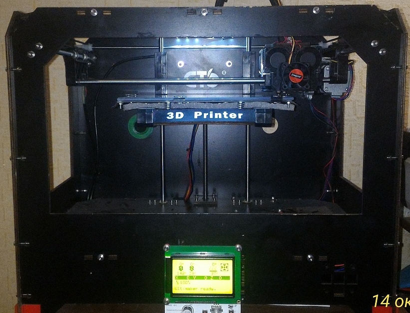 продаю 3д принтер реплику maker bot