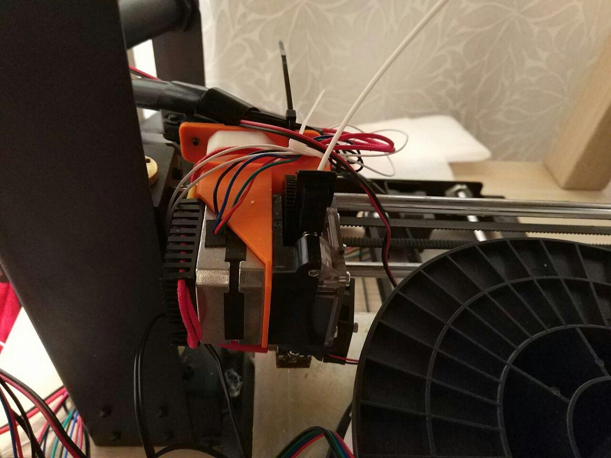 Продам Wanhao i3 на запчасти