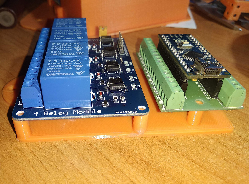 röle modülünün ve arduino nano'nun montajı (Plastik Aparattır!!!)