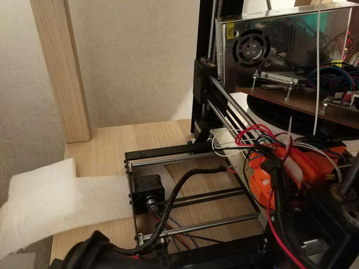 Продам Wanhao i3 на запчасти