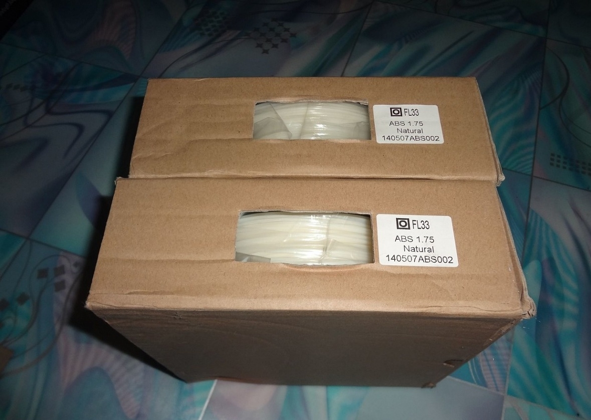 Продам 2 катушки АБС нейтрального FL-33.