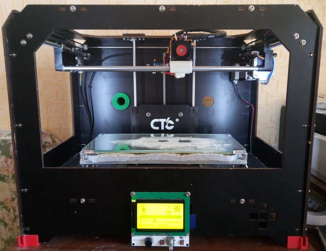 Продам 3д принтер в корпусе CTC