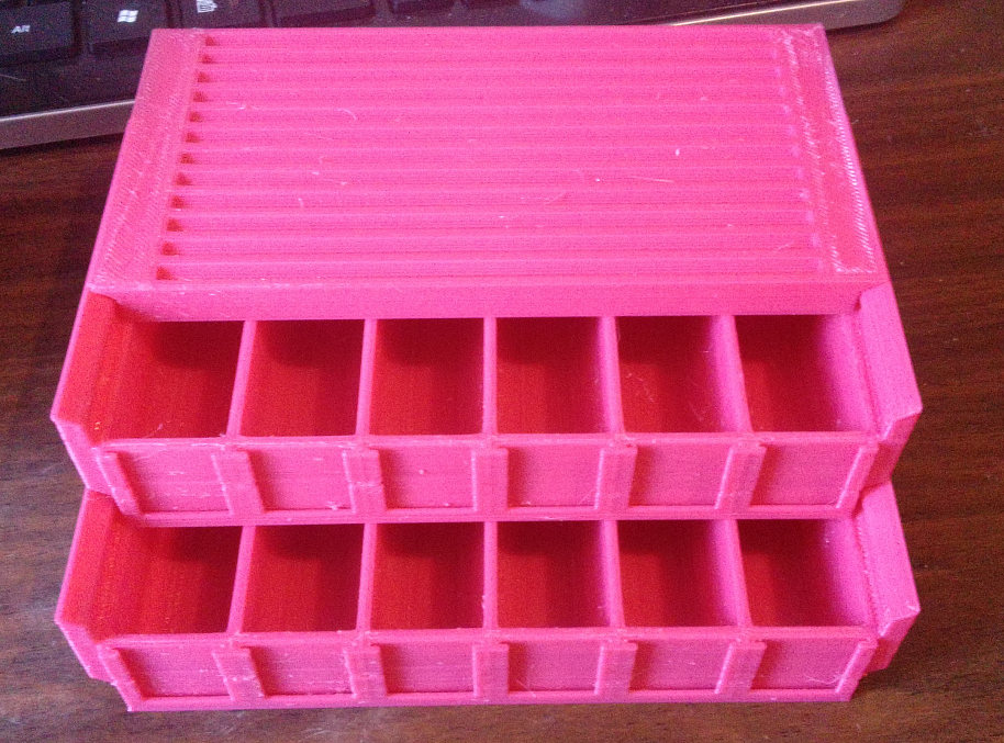 Kaset rafı 6 hücreli (Plastik Aparattır!!!) Kaset rafı 6 hücreli (Plastik Aparattır!!!)