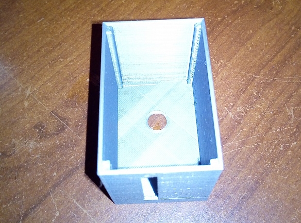 Çin dimmer için 3 boyutlu muhafaza modeli (Plastik Aparattır!!!)