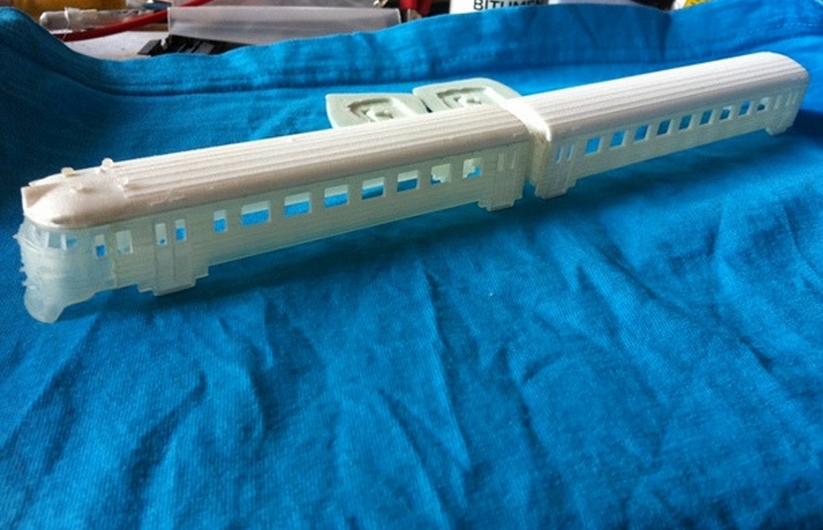 Смоделировать электропоезд ЭР-1