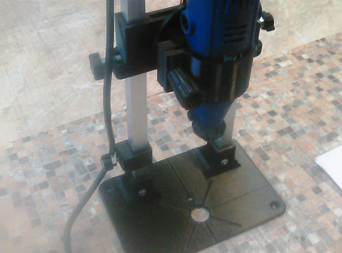 Сверлильный станок для дремеля