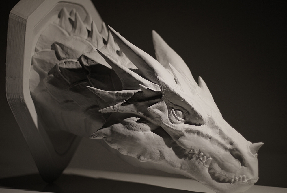 Продаю полуметровую голову дракона 