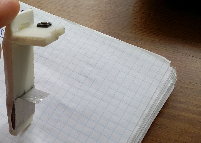 Надо распечатать PLA  пластиком