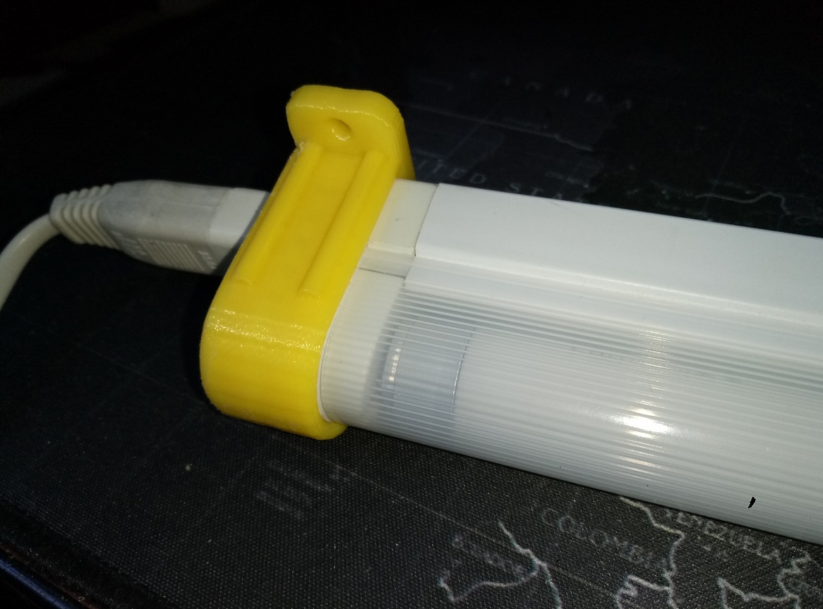 Floresan lamba için montaj parçası Feron 10246 CAB28 (Plastik Aparattır!!!) Floresan lamba için montaj parçası Feron 10246 CAB28 (Plastik Aparattır!!!)