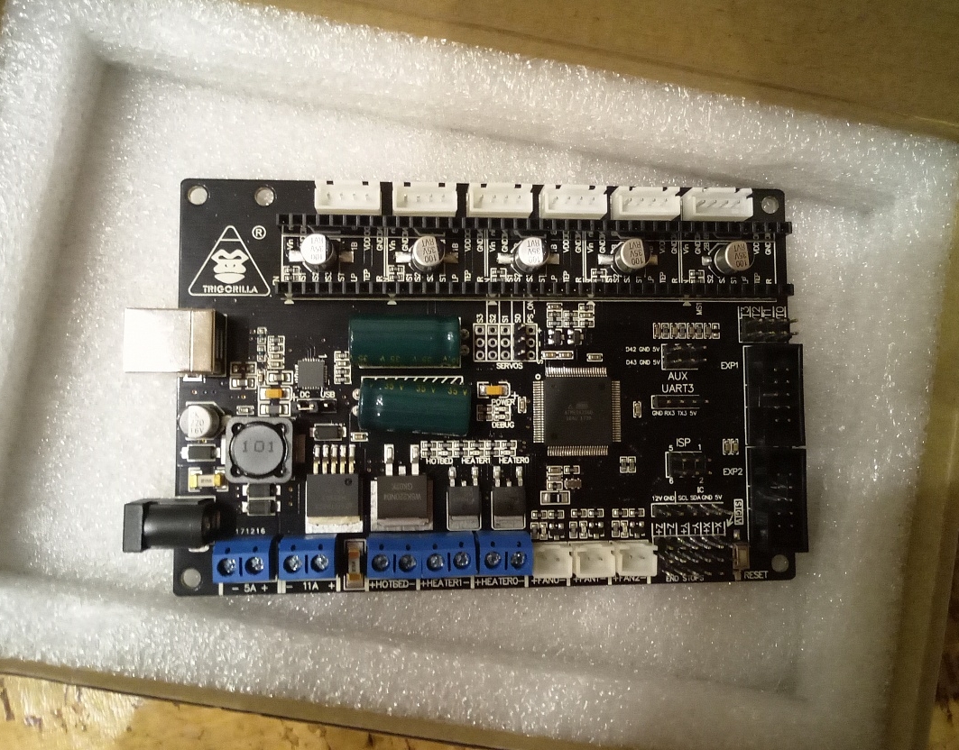 Продам материнку Trigorilla 