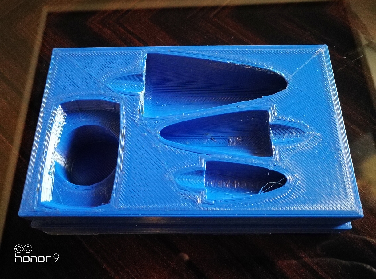 Koni (kademeli veya konik) matkaplar için kasa. (Plastik Aparattır!!!)