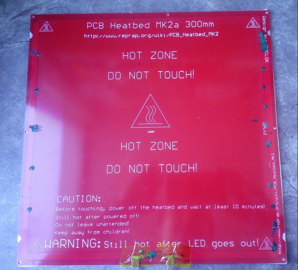 Продаю нагревательный стол MK2 300*300мм доработанный Продаю нагревательный стол MK2 300*300мм доработанный