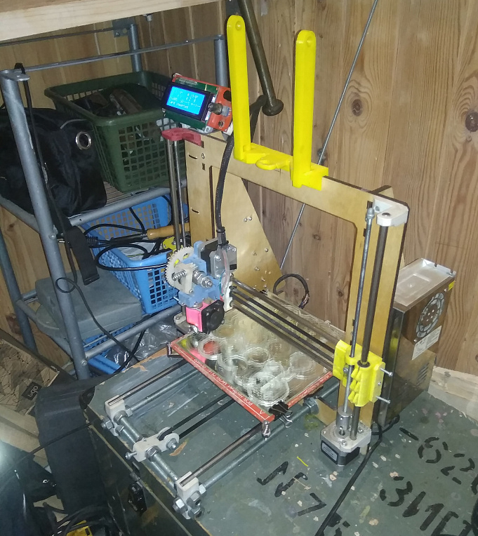 Продам фанерную прюшу.