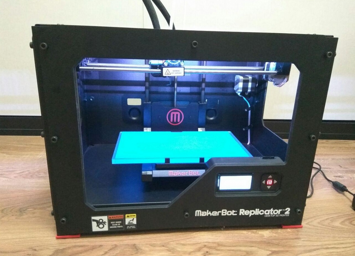 Продам Makerbot Replicator 2