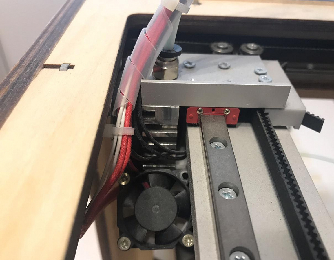 Продам 3D принтер ZAV max