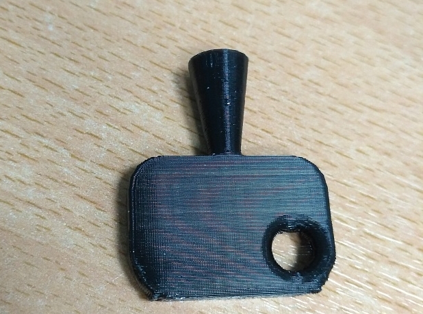 3 taraflı anahtar (Plastik Aparattır!!!) 3 taraflı anahtar (Plastik Aparattır!!!)