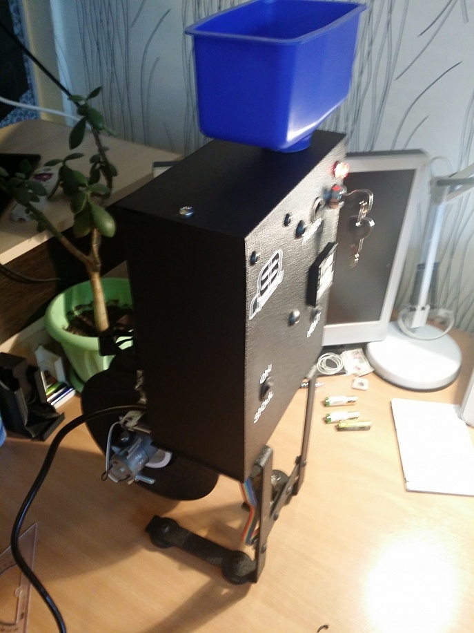 Американский экструдер "ExrusionBot" для создания пластиковой нити для 3D принтера. ABS, PLA, Нейлон Американский экструдер "ExrusionBot" для создания пластиковой нити для 3D принтера. ABS, PLA, Нейлон