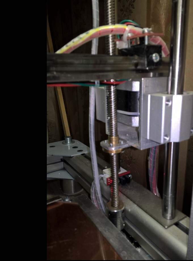 продам каркас принтера с направляющими и кронштейнами 