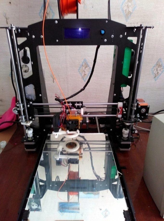 Продаю PRUSIA i3 STEEL 200*300 мод.