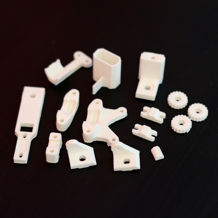 Комплект пластиковых деталей Re D Bot. 