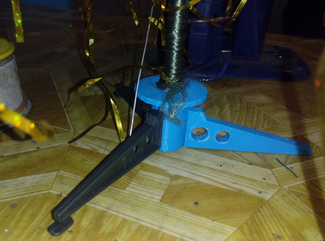 Noel ağacı standı (Plastik Aparattır!!!) Noel ağacı standı (Plastik Aparattır!!!)