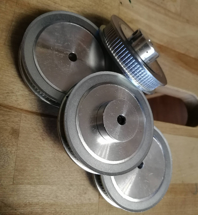 Продаю шкивы (шпули) POWGE GT2 80T посад. отв. 5 мм Продаю шкивы (шпули) POWGE GT2 80T посад. отв. 5 мм