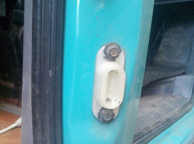 MB Vito, WV tipi minibüsler ve otobüsler için sürgülü kapı kilidi (Plastik Aparattır!!!) MB Vito, WV tipi minibüsler ve otobüsler için sürgülü kapı kilidi (Plastik Aparattır!!!)