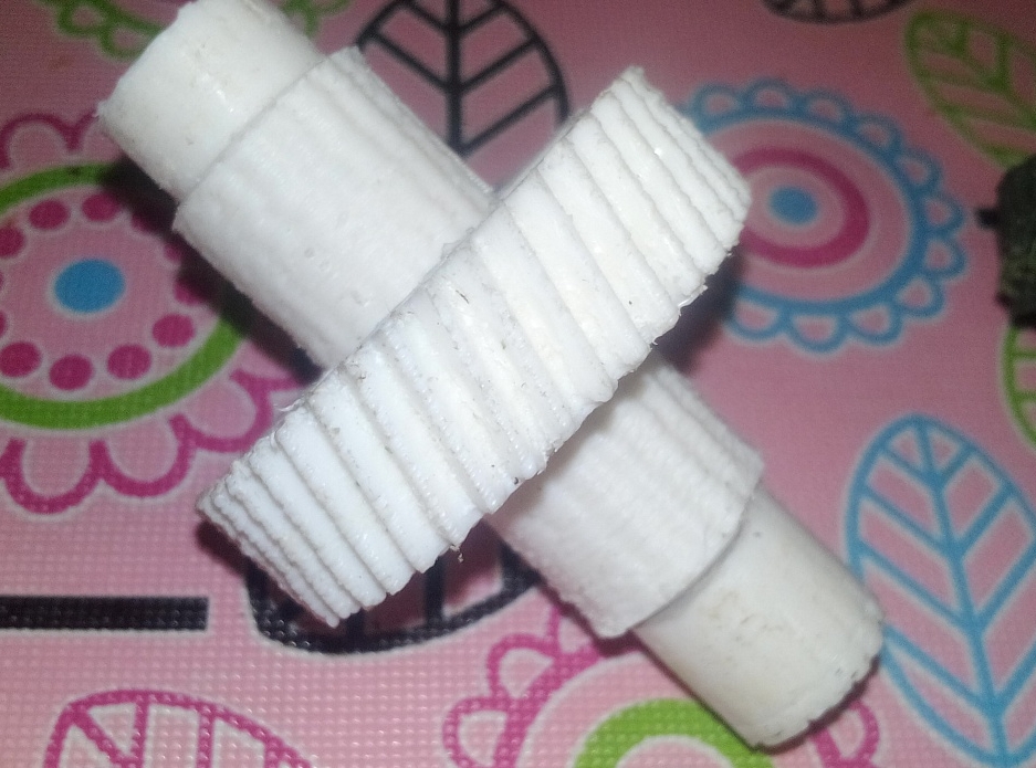 Scarlett SC-1043 blender dişlisi (Plastik Aparattır!!!)