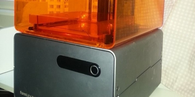 ПРОДАМ 3D принтер FormLabs Form 1+ (+1,5 бутылки полимера)