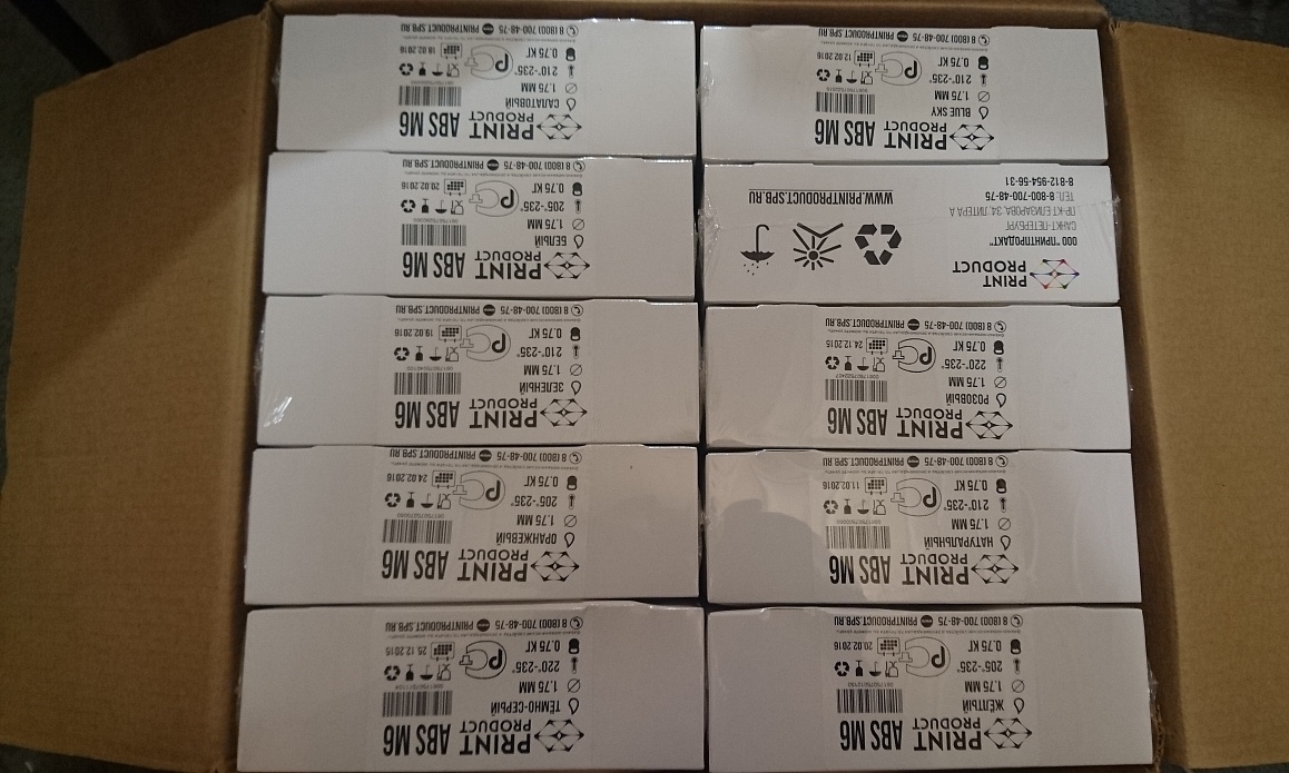 Продам новый 3D принтер с большим количеством расходников