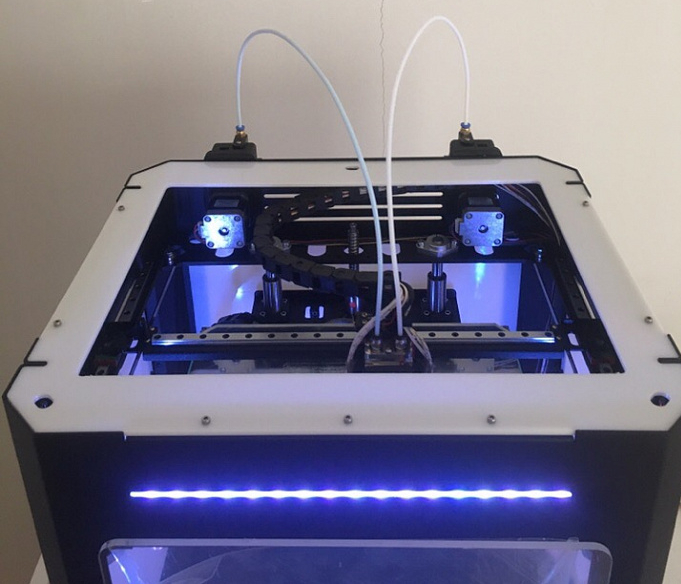 Продам UNI новый 