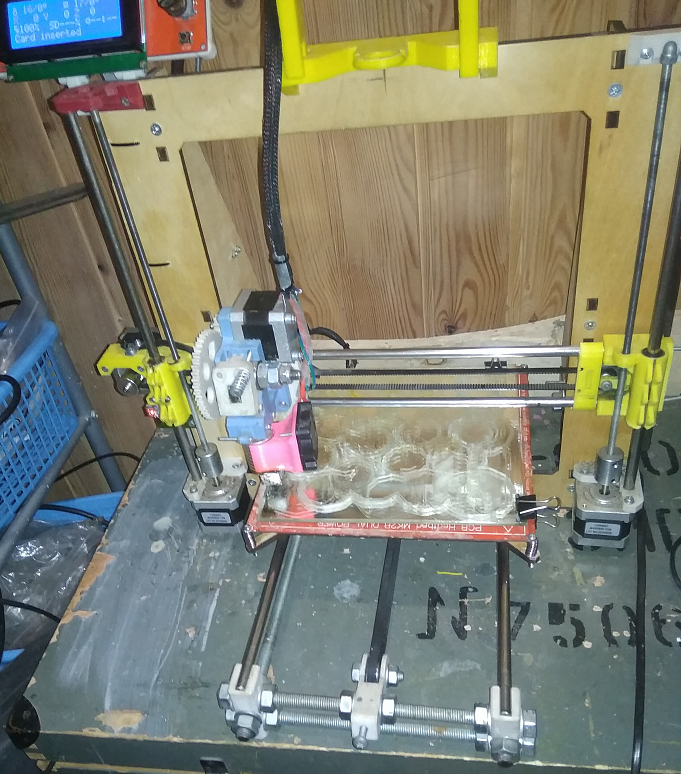 Продам фанерную прюшу.