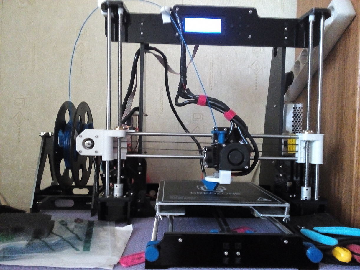 Продаю Anet a8 Продаю Anet a8