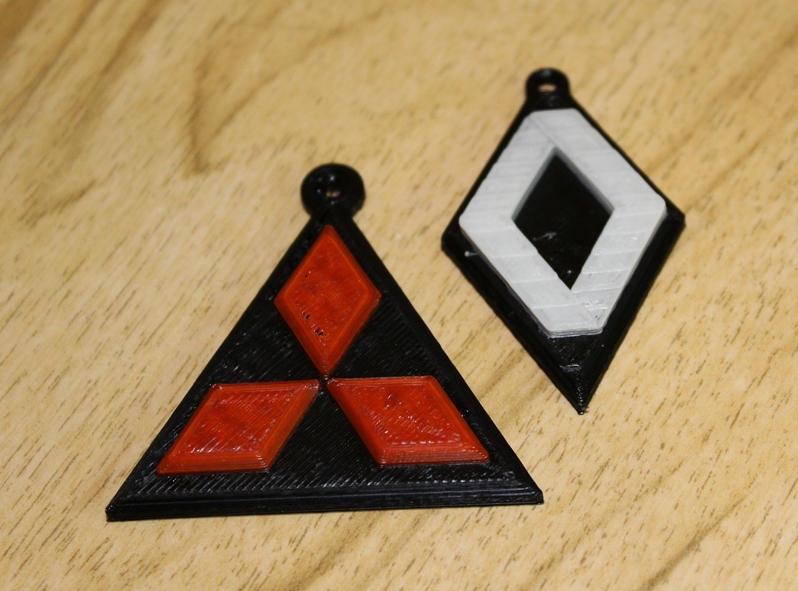 Araba logoları (Renault, Mitsubishi, Lada 4x4) (Plastik Aparattır!!!)