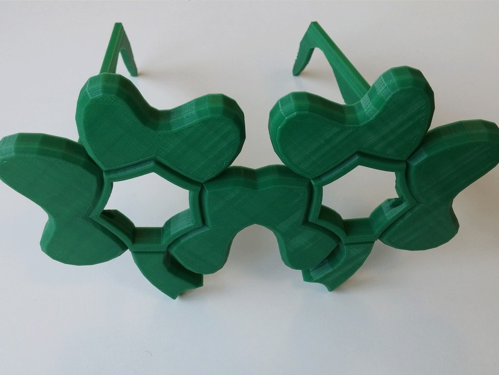 Yonca bardakları (Plastik Aparattır!!!)