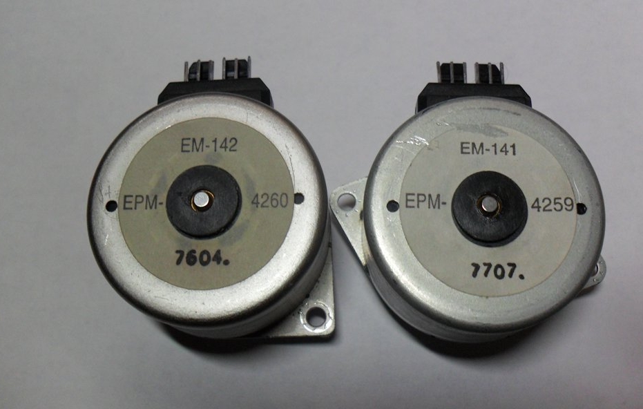 Шаговые двигатели