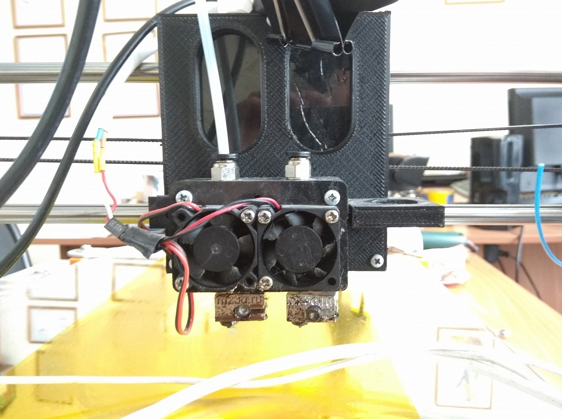 Продам реплику TAZ4