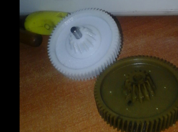 Vitek 66, 13 10°'de (Plastik Aparattır!!!)